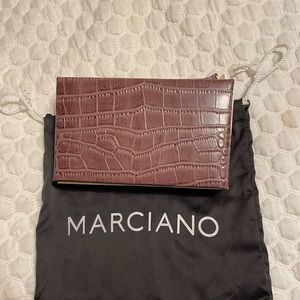 Marciano Clutch